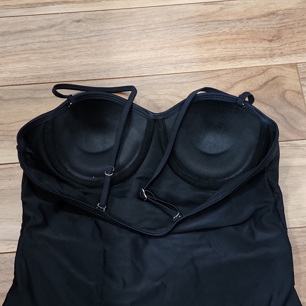 Swimming Suit - Picture 5 of 5